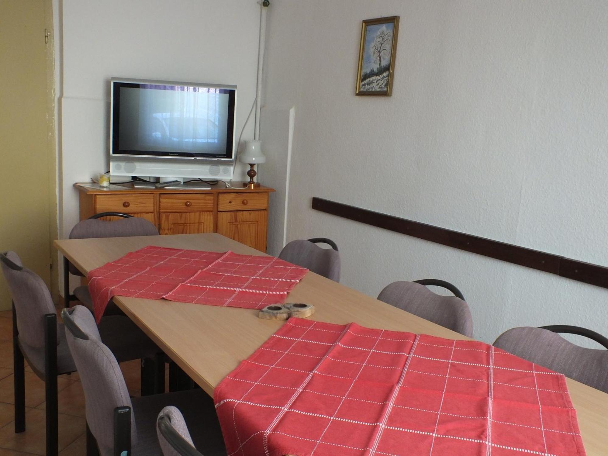 Zimmer Im Ferienpark Buntspecht Pruchten Luaran gambar